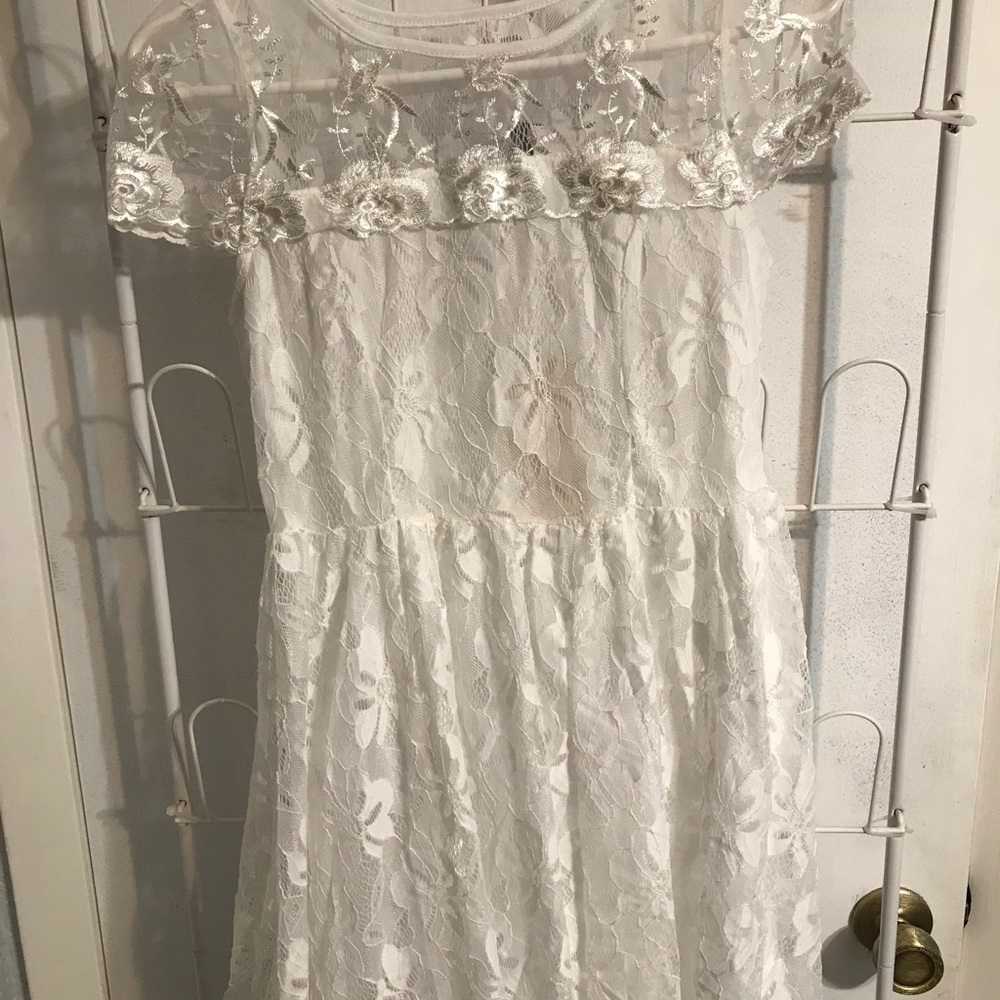 Women’s white/off white dress. Size small